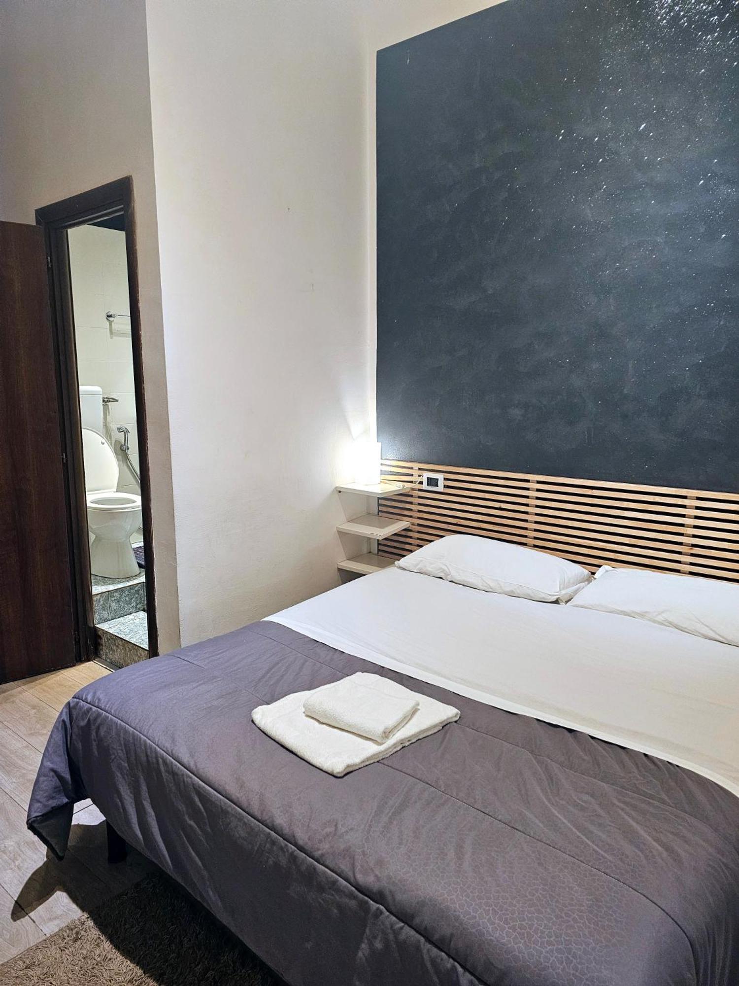 Hotel Cialdini 13 Roma Esterno foto